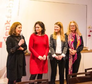 Geschäftsführerin Nicole Wloka, Sarah Ryglewski (SPD), Kirsten Kappert-Gonther, (Bündnis 90/Die Grünen) und Doris Achelwilm (Die Linke)